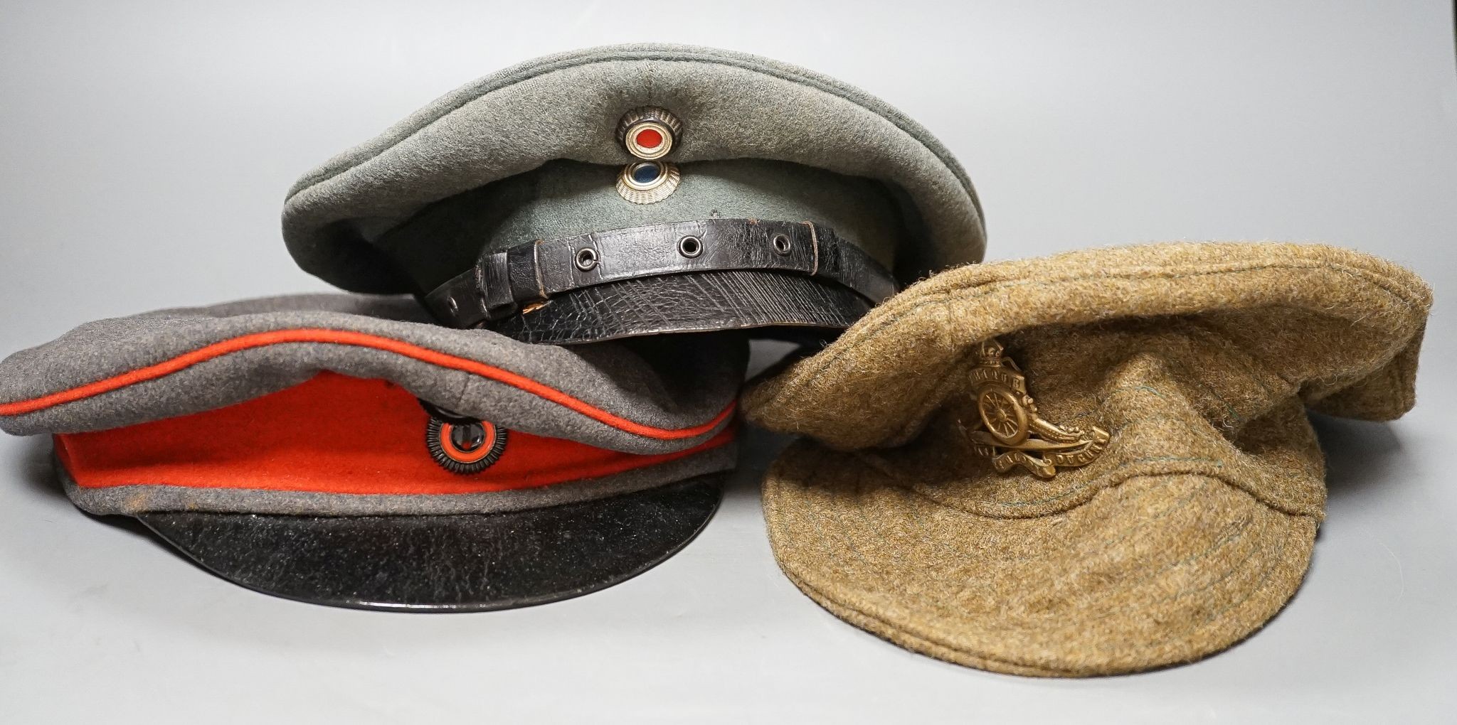 Miscellaneous WWI military caps and hats